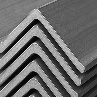 Г-образный стальной профиль